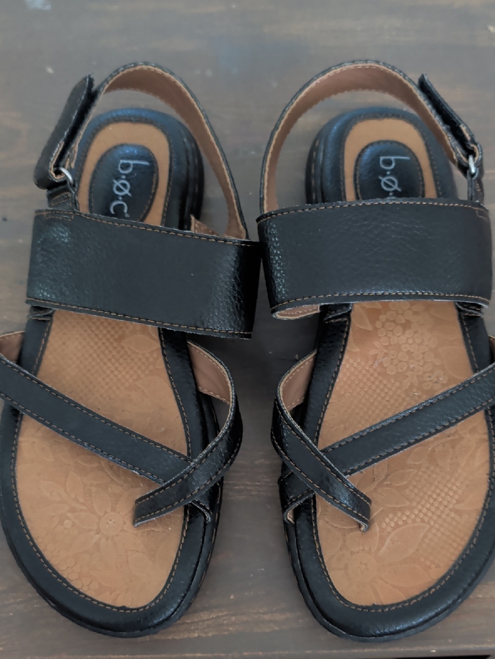 b.o.c. Black Leather Strappy Comfort Sandals